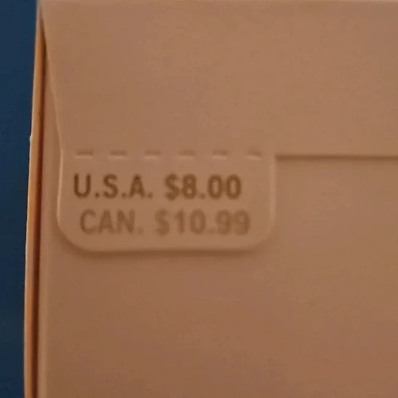 Hallmark "A Tasty Little Treat" Keepsake Ornament  2009 - Picture 8 of 8